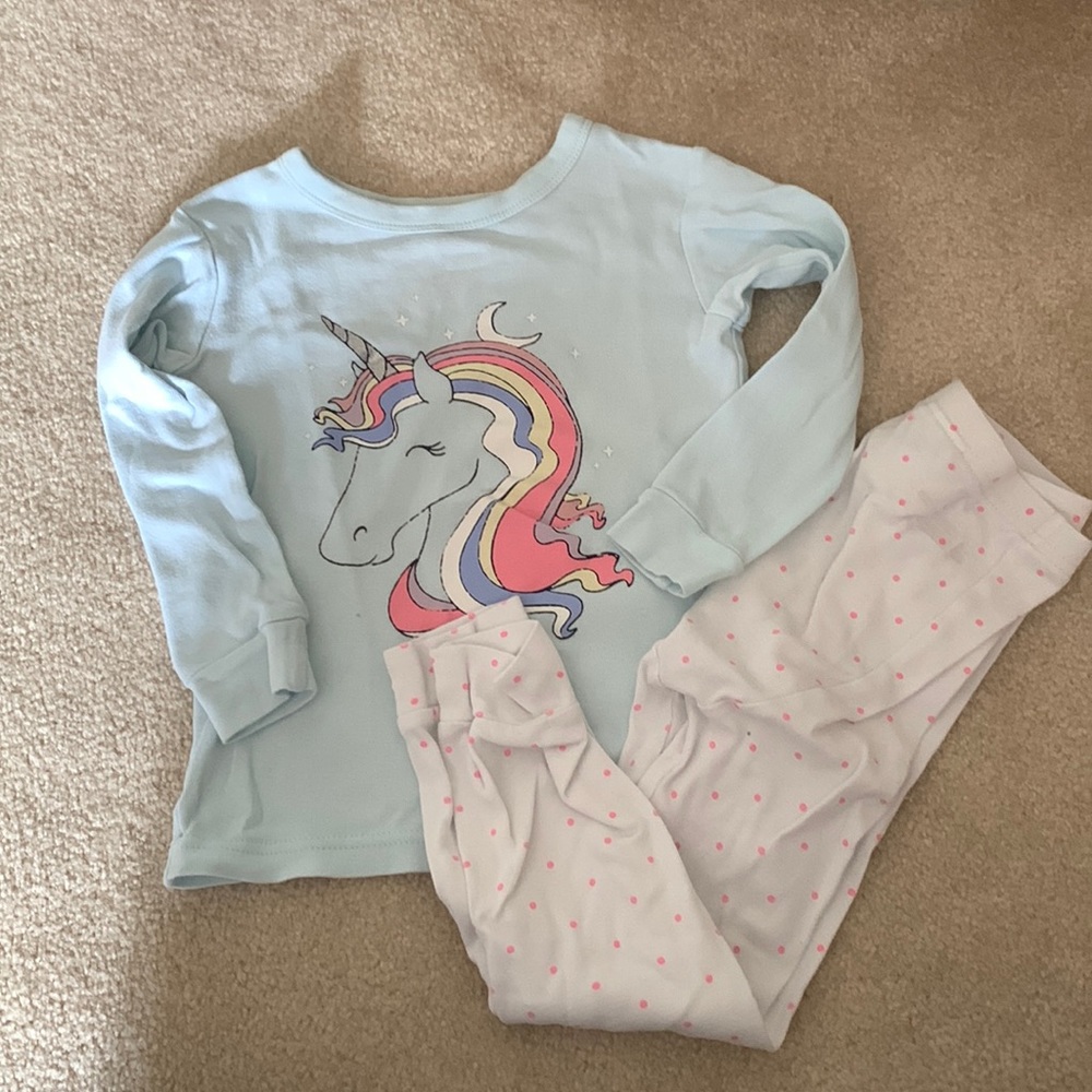 NWT Gap pajamas size 3T